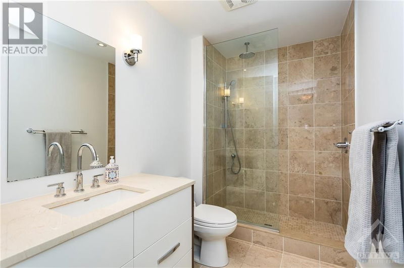  1810 - 111 CHAMPAGNE Avenue South Ottawa, K1S5V3 | Image 17