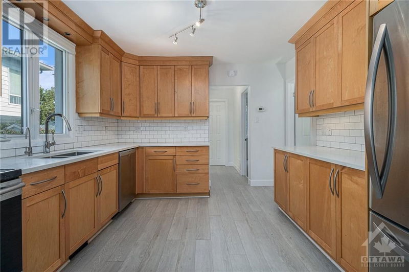 531 LADEROUTE Avenue  Ottawa, K1Z5V9 | Image 12