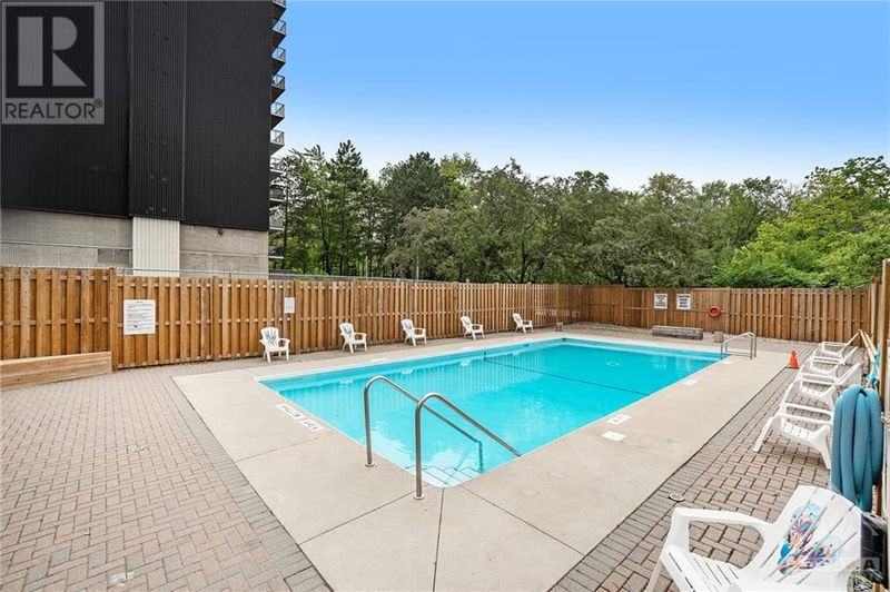  313 - 555 BRITTANY Drive  Ottawa, K1K4C5 | Image 24