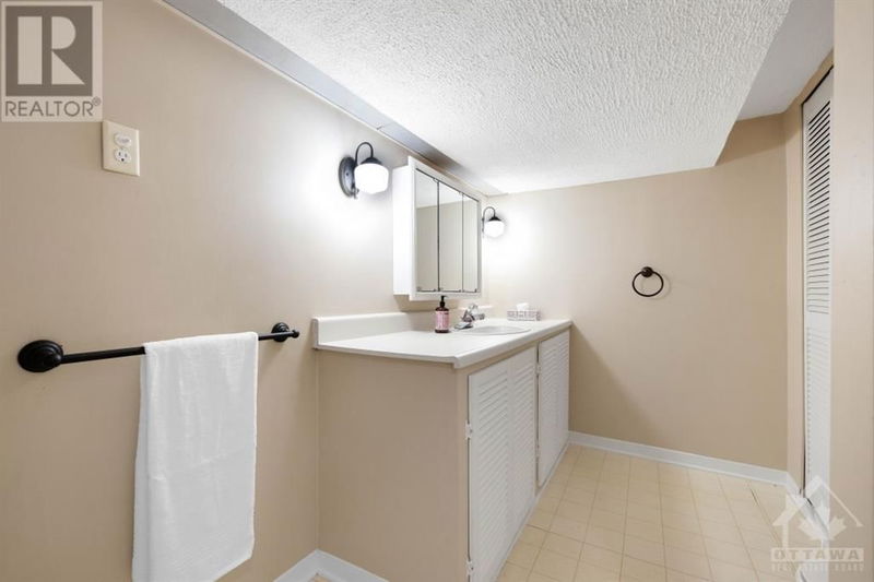 15 ILKLEY Crescent  Ottawa, K2G0W6 | Image 20