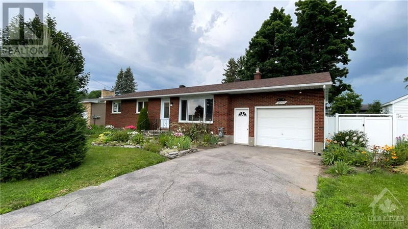 2005 PATRICIA Street  Rockland, K4K1B9 | Image 1