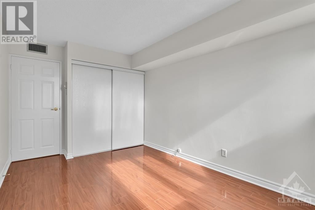 1500 RIVERSIDE DRIVE UNIT#PH2406 Image 21