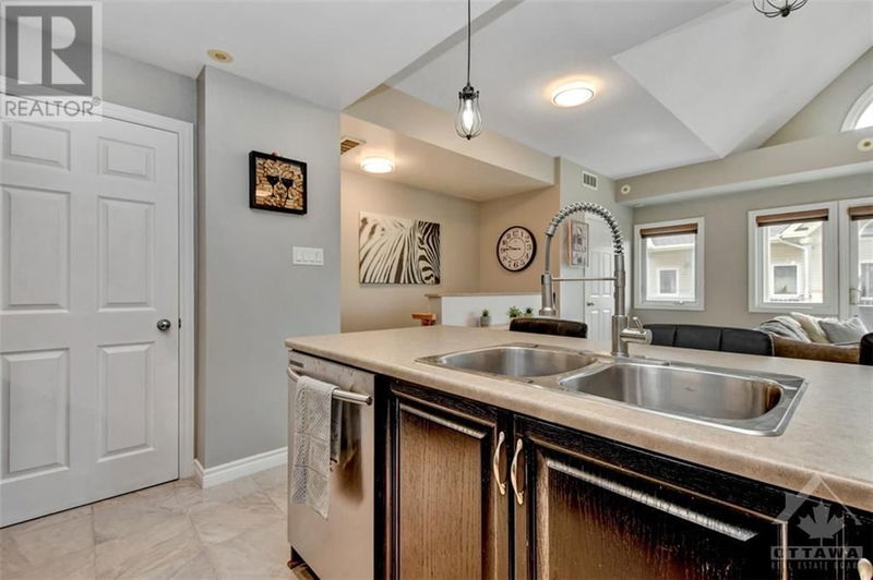 1113K STITTSVILLE MAIN Street  Stittsville, K2S0C8 | Image 15