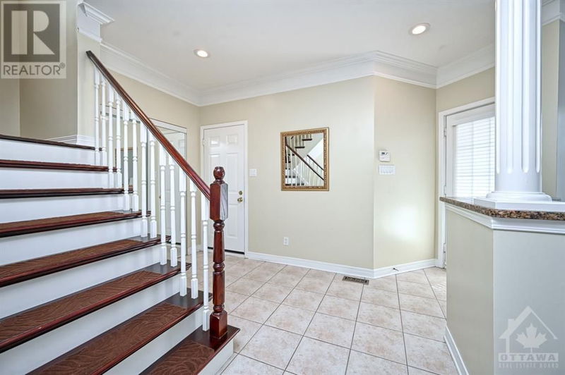 2186 SOJOURN Street  Orleans, K4A4E1 | Image 2