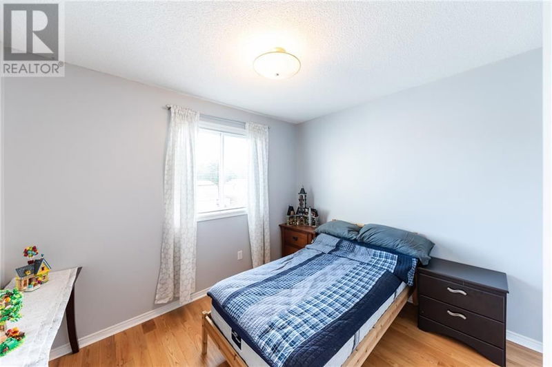 327 AIRTH Boulevard  Renfrew, K7V4B6 | Image 22