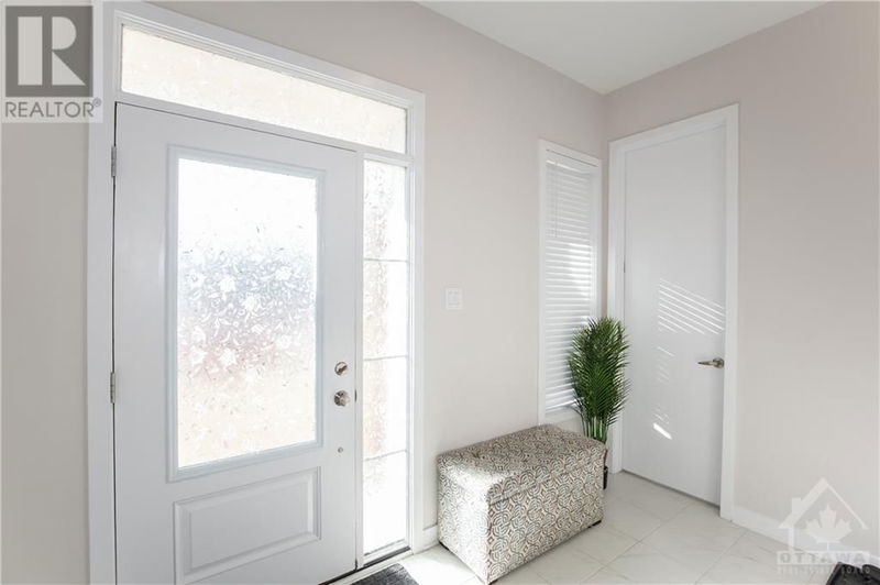 1021 COTTONTAIL Walk  Ottawa, K4A5H7 | Image 2