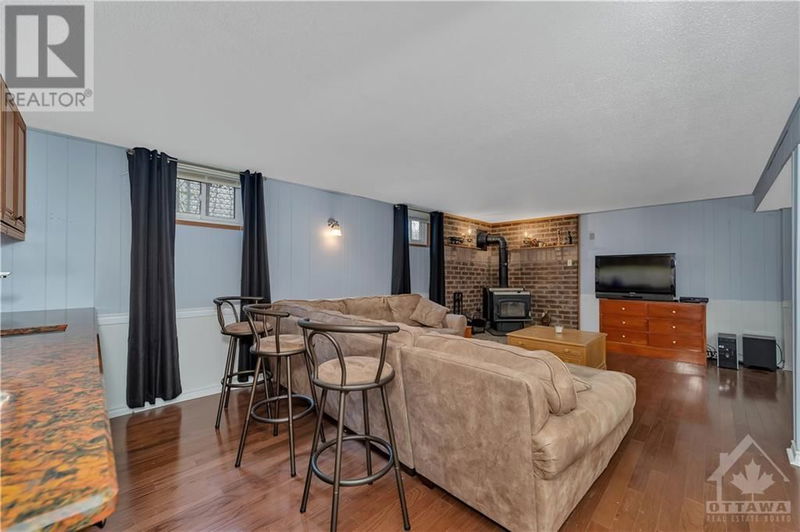 882 TROJAN Avenue  Ottawa, K1K2R2 | Image 22