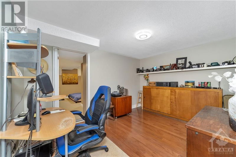 882 TROJAN Avenue  Ottawa, K1K2R2 | Image 25