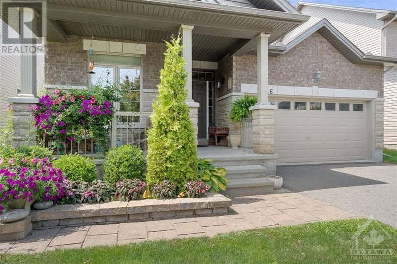 146 ESTERBROOK Drive  Ottawa, K1W0H2 | Image 2