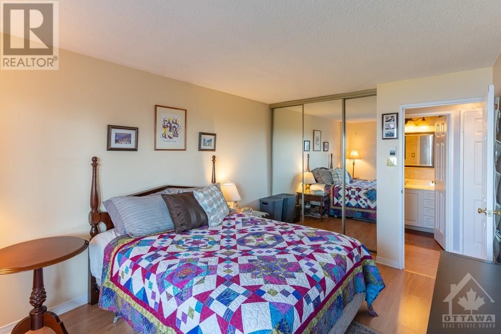 1081 AMBLESIDE DRIVE UNIT#1707 Image 17