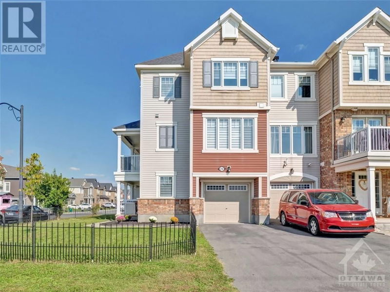 296 WILLOW ASTER Circle  Ottawa, K4A1C5 | Image 1