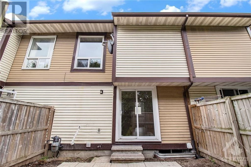 1444 FOXWELL ST Street  Ottawa, K1B5J4 | Image 24