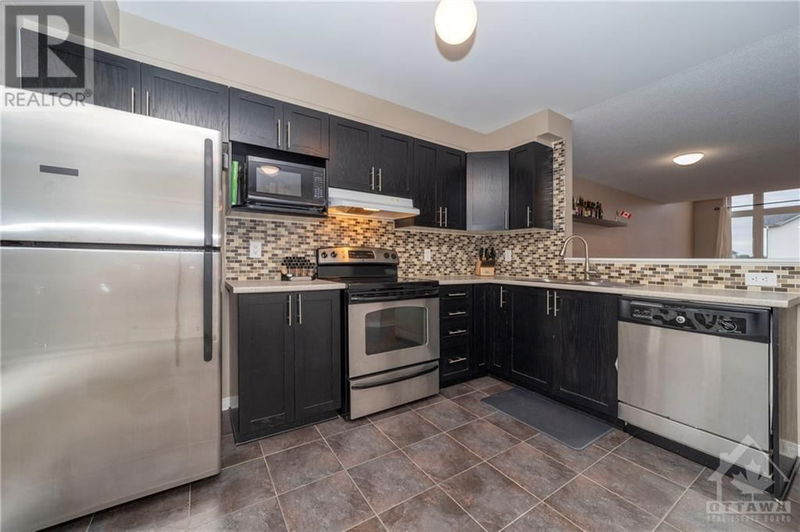 386 GALSTON Private  Ottawa, K1W0G3 | Image 14