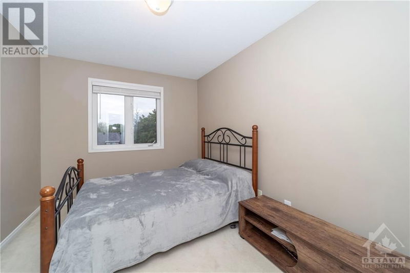 386 GALSTON Private  Ottawa, K1W0G3 | Image 24