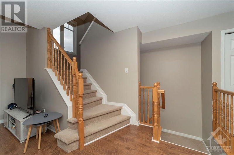 386 GALSTON Private  Ottawa, K1W0G3 | Image 4