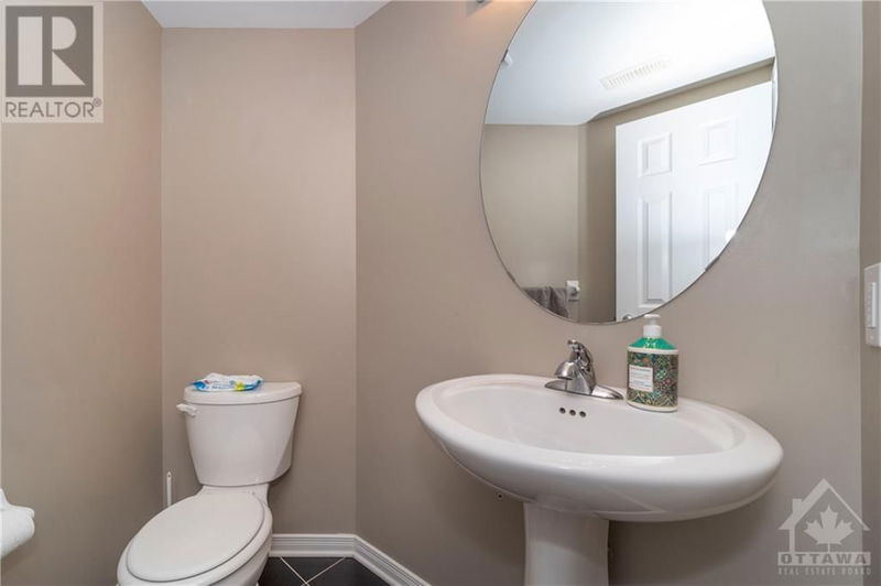 386 GALSTON Private  Ottawa, K1W0G3 | Image 5