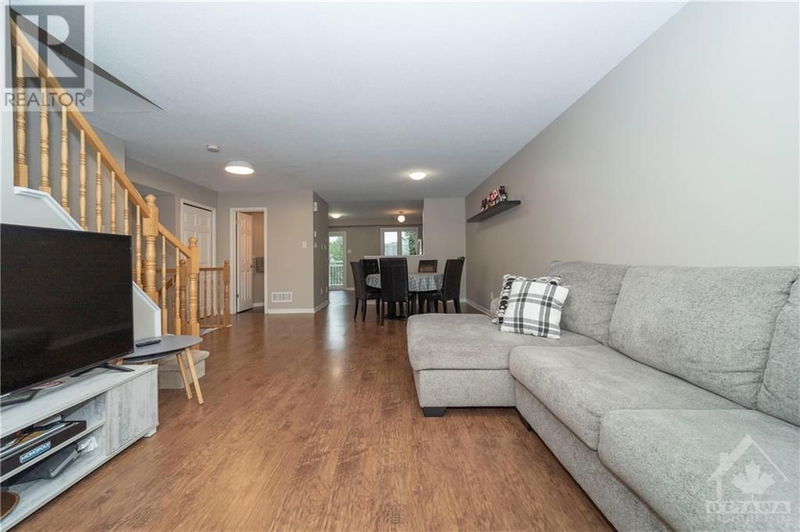 386 GALSTON Private  Ottawa, K1W0G3 | Image 7