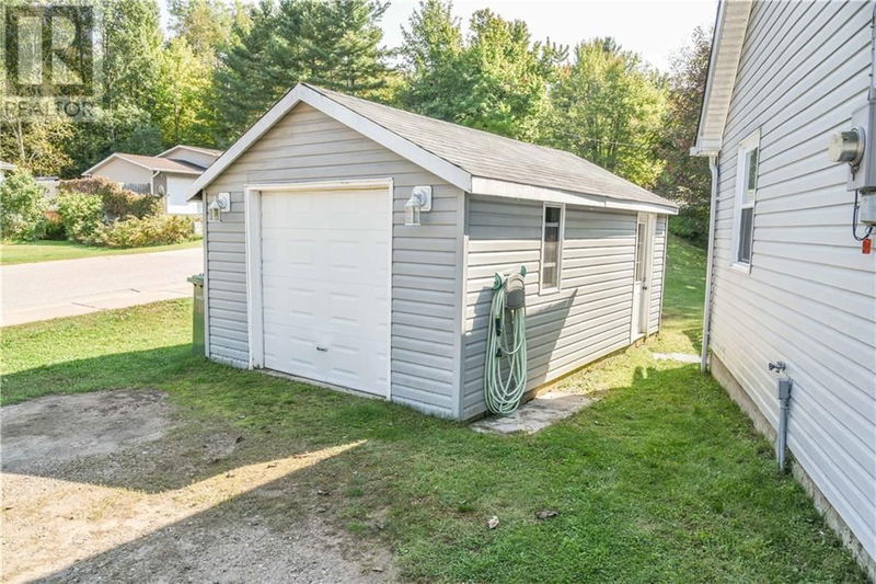 1360 VICTORIA Street  Petawawa, K8H2G1 | Image 3