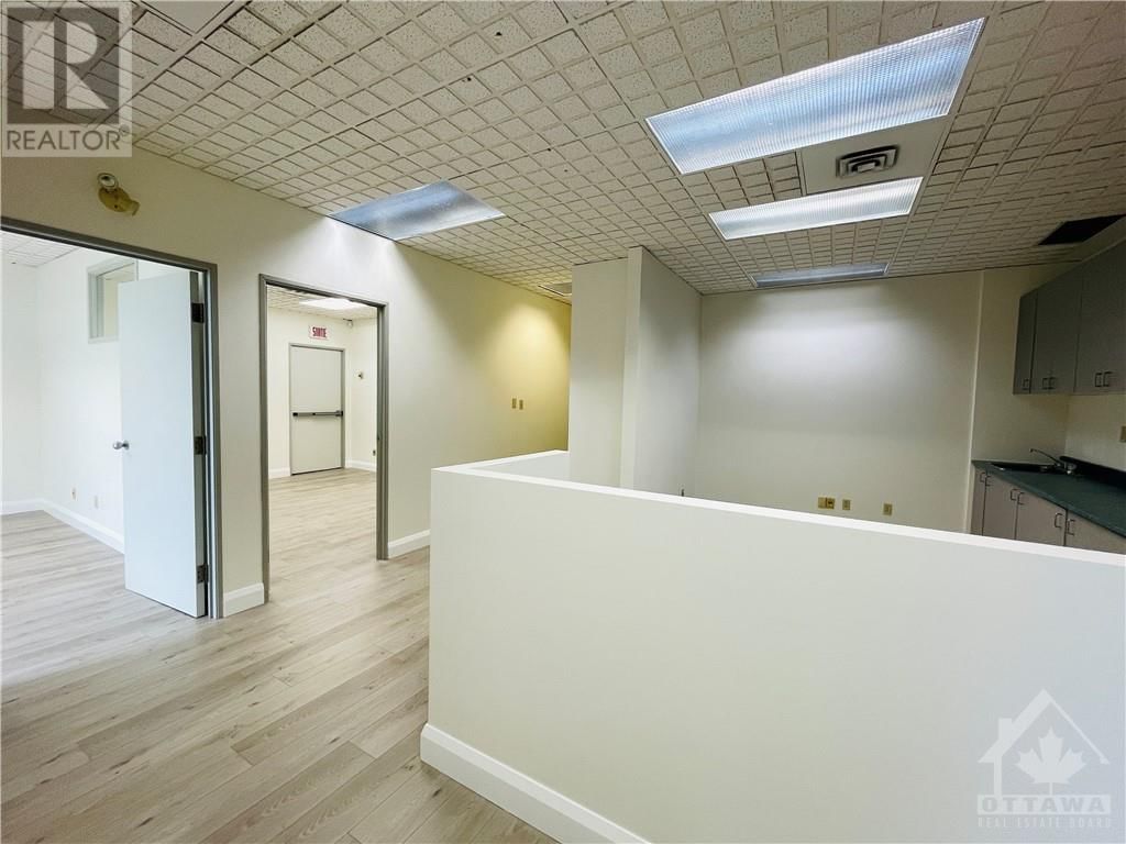 450 RIDEAU STREET UNIT#301 Image 12