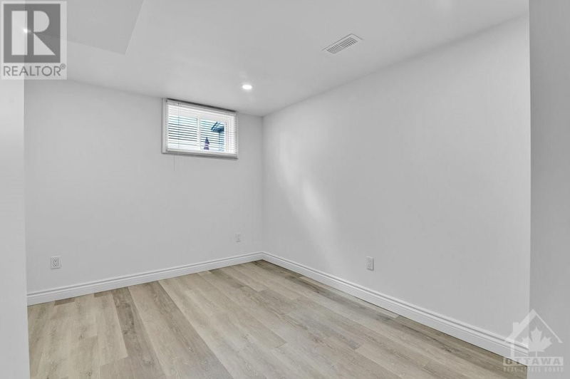 17 WESTWOOD Drive  Ottawa, K2G2W8 | Image 25