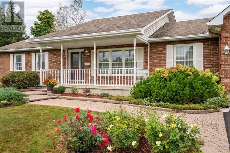 16845 BEAVER DAM Drive  Long Sault, K0C1P0 | Image 2