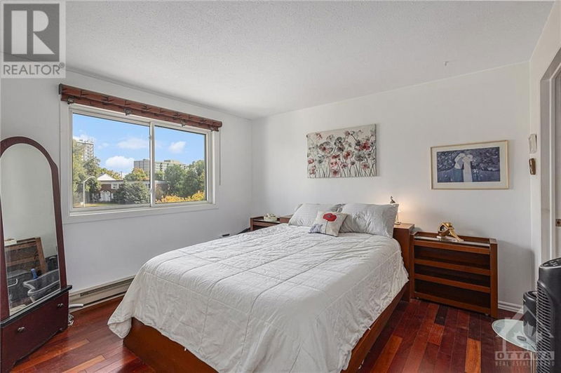  412 - 260 BRITTANY Drive  Ottawa, K1K4M1 | Image 10