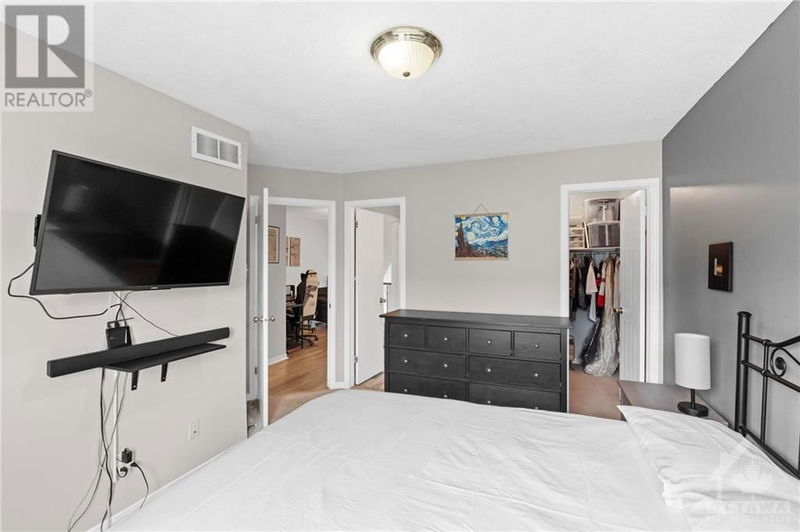 72 BRISTON Private  Ottawa, K1G5P5 | Image 23