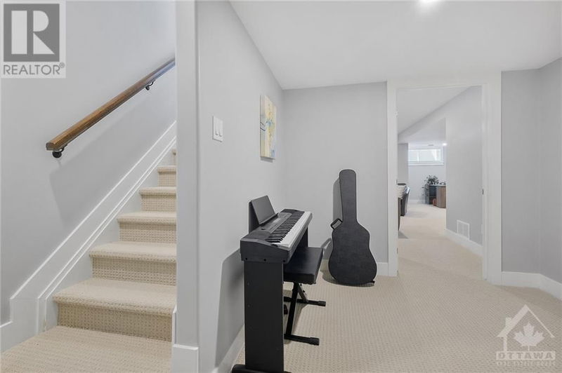 266 WEST RIDGE Drive  Ottawa, K2S2G4 | Image 23