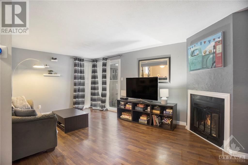 1729 LAMOUREUX DRIVE UNIT#A Image 3