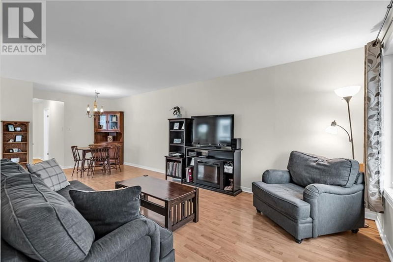 805 LAFLIN Street  Cornwall, K6J3M6 | Image 5