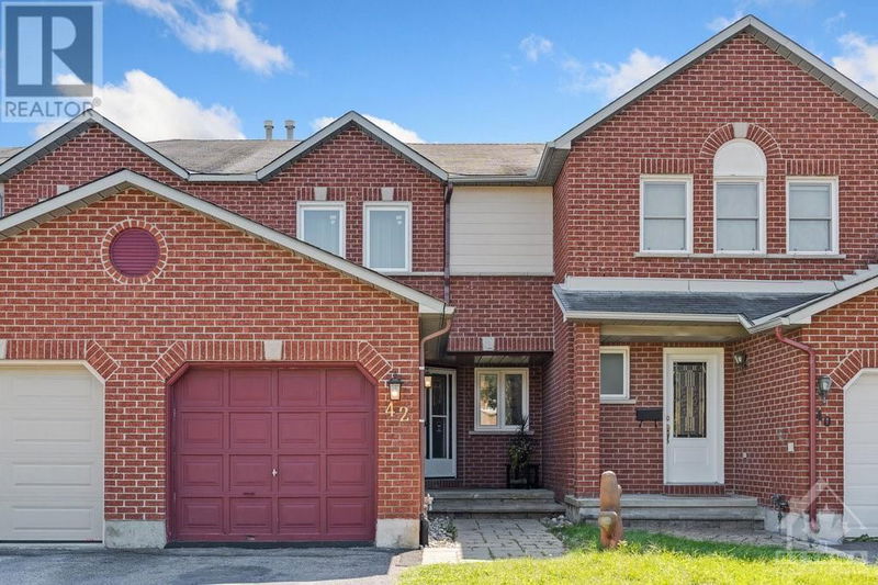 42 HAVENHURST Crescent  Ottawa, K1T3E8 | Image 1