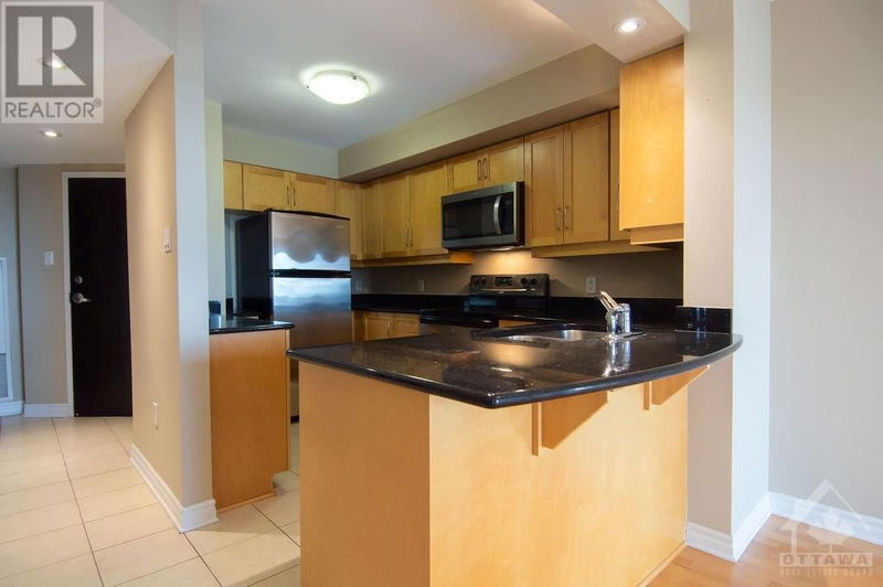  811 - 314 CENTRAL PARK Drive  Ottawa, K2C4G4 | Image 3