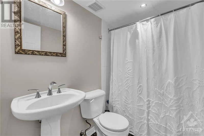  1 - 33 CHARLES Street  Ottawa, K1M1R3 | Image 26