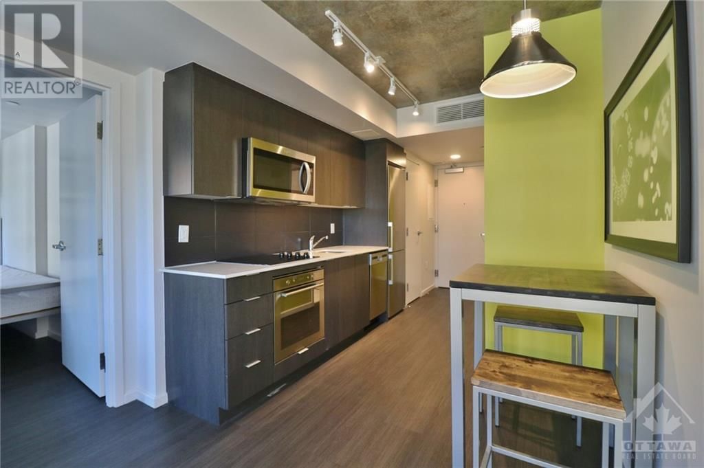 105 CHAMPAGNE AVENUE S UNIT#1217 Image 11