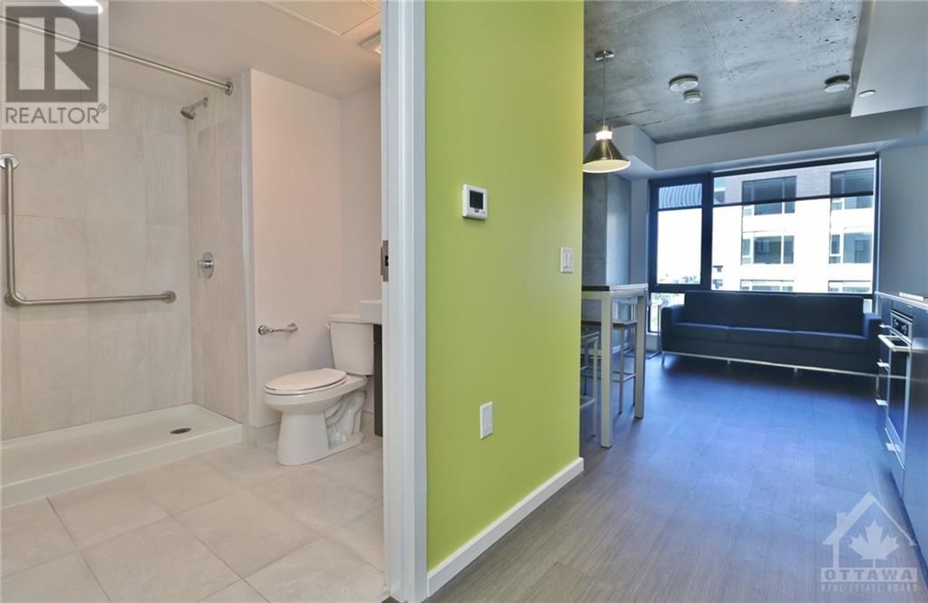 105 CHAMPAGNE AVENUE S UNIT#1217 Image 6