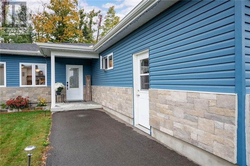 47 ABAGAIL Crescent  Long Sault, K0C1P0 | Image 3