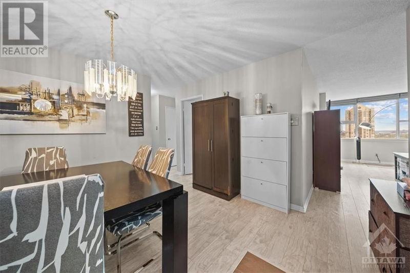  PH4 - 555 BRITTANY Drive  Ottawa, K1K4C5 | Image 3