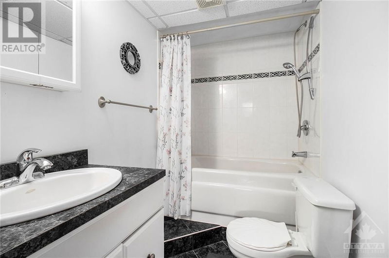 1871 SPRINGRIDGE Drive  Ottawa, K4A4R1 | Image 19