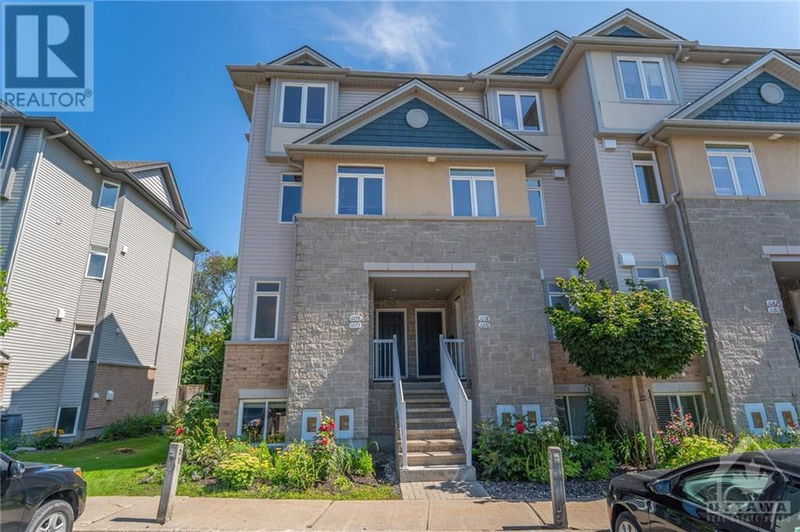 1072 REDTAIL Private  Ottawa, K1J0A9 | Image 1