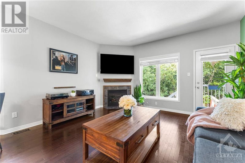 1072 REDTAIL Private  Ottawa, K1J0A9 | Image 13