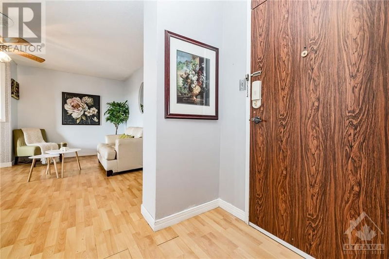  918 - 2020 JASMINE Crescent  Ottawa, K1J8K5 | Image 18