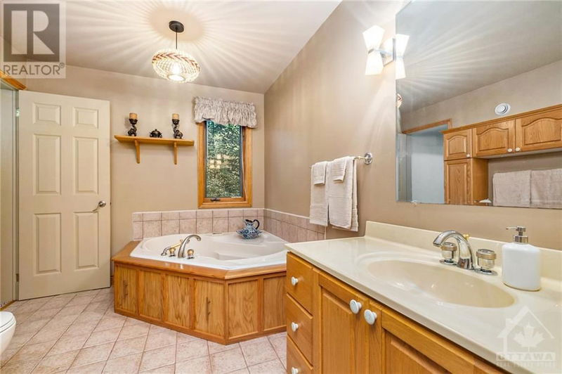 325 HASKINS Road  Merrickville, K0G1N0 | Image 12