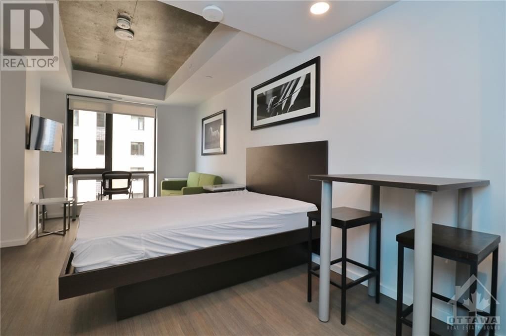 105 CHAMPAGNE AVENUE UNIT#908 Image 6