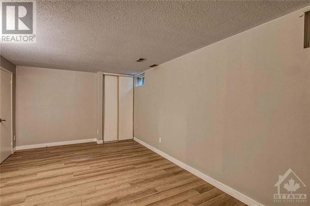 1449 RIDGEBROOK DRIVE UNIT#152 Image 15