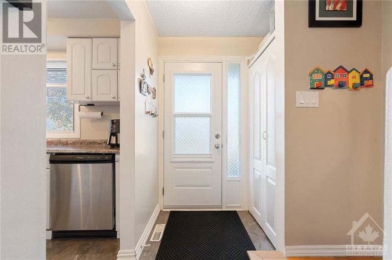 1464 MURDOCK Gate  Ottawa, K1J8R5 | Image 4