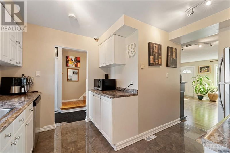 1464 MURDOCK Gate  Ottawa, K1J8R5 | Image 8