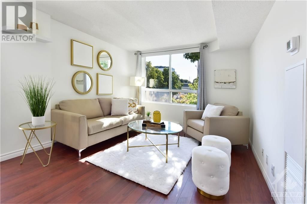 45 HOLLAND AVENUE UNIT#215 Image 3