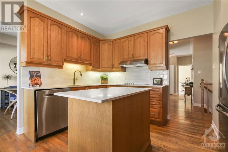 29 CINNABAR Way  Ottawa, K2S1Y6 | Image 10