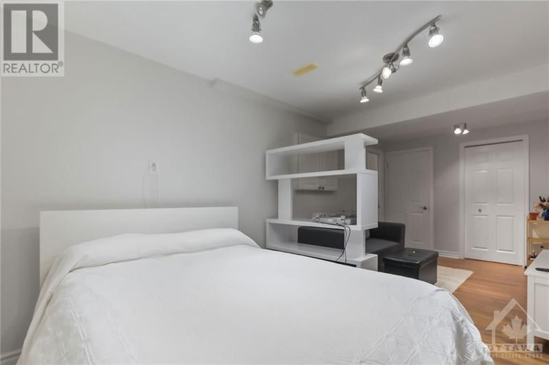 29 CINNABAR Way  Ottawa, K2S1Y6 | Image 24