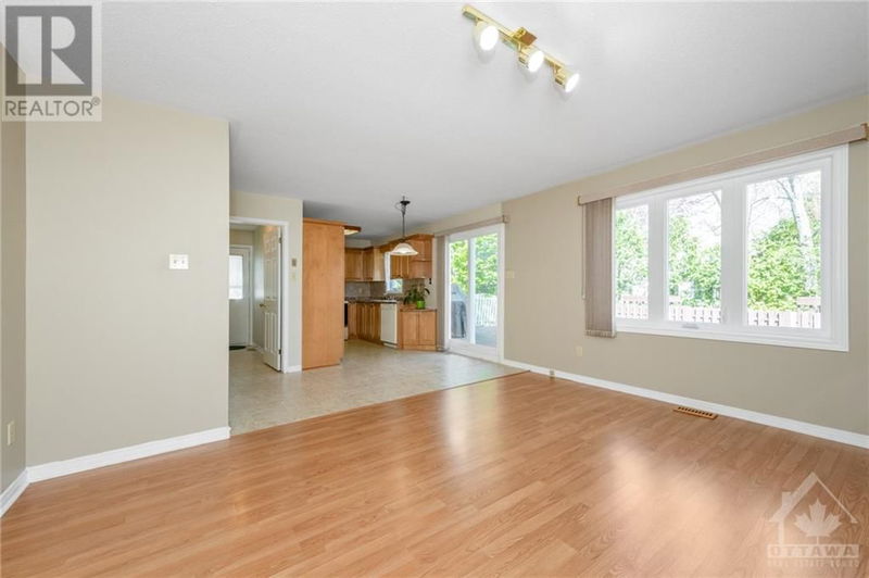 3754 AUTUMNWOOD Street  Ottawa, K1T2K8 | Image 9